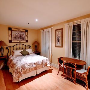 Burleigh Falls Inn
