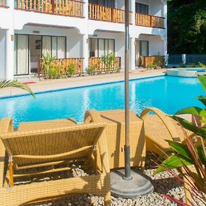 Alona Vida Beach Hill Resort
